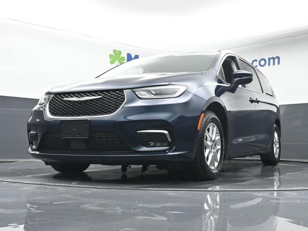 used 2023 Chrysler Pacifica car, priced at $26,800
