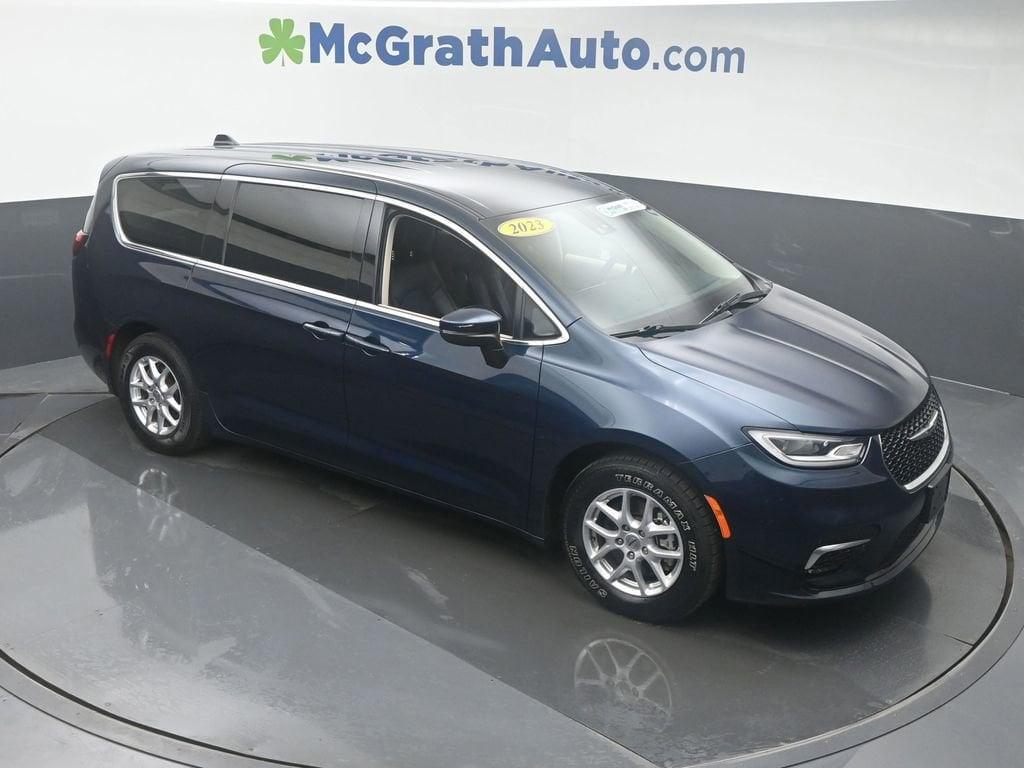 used 2023 Chrysler Pacifica car, priced at $26,800