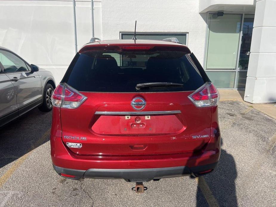 used 2016 Nissan Rogue car