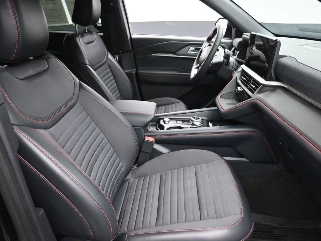 used 2025 Ford Explorer car, priced at $45,988