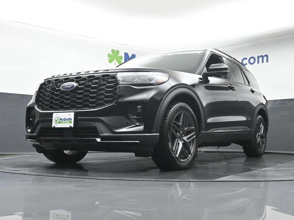 used 2025 Ford Explorer car, priced at $45,988