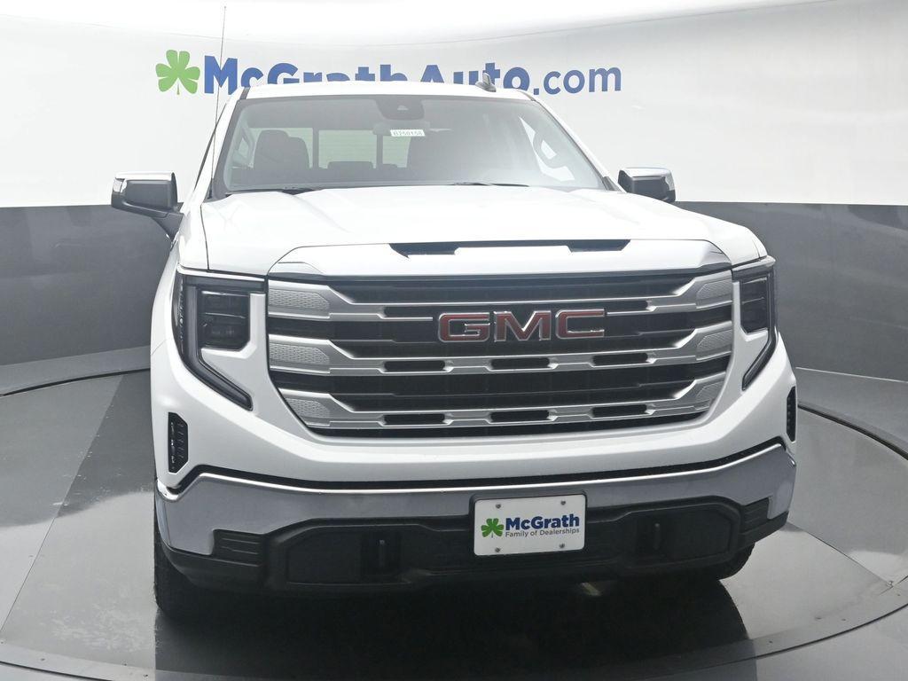 new 2025 GMC Sierra 1500 car, priced at $51,440