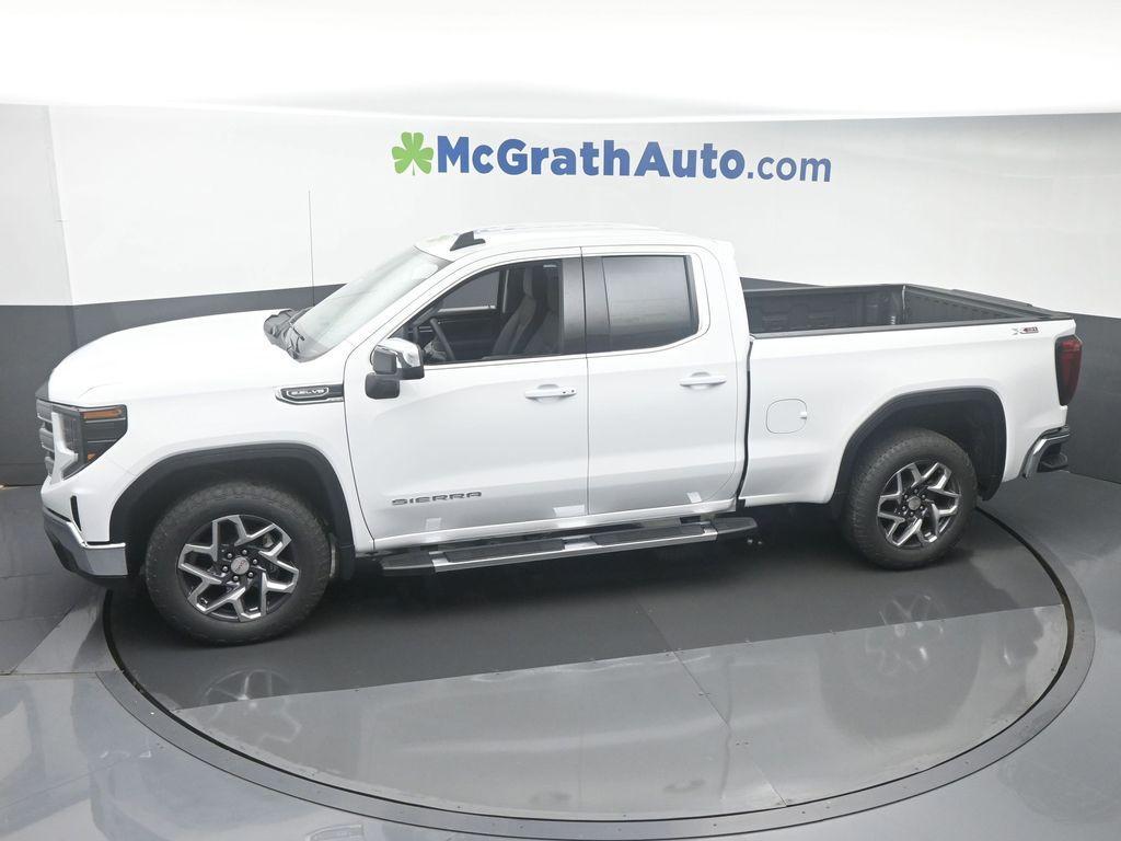 new 2025 GMC Sierra 1500 car, priced at $51,440