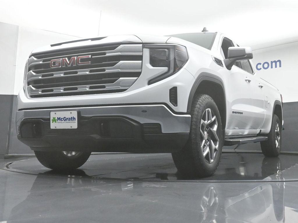 new 2025 GMC Sierra 1500 car, priced at $51,440