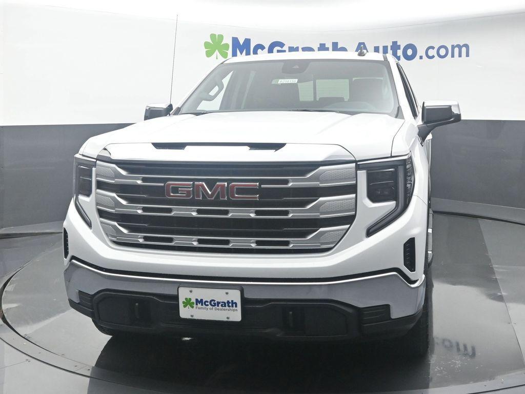 new 2025 GMC Sierra 1500 car, priced at $51,440