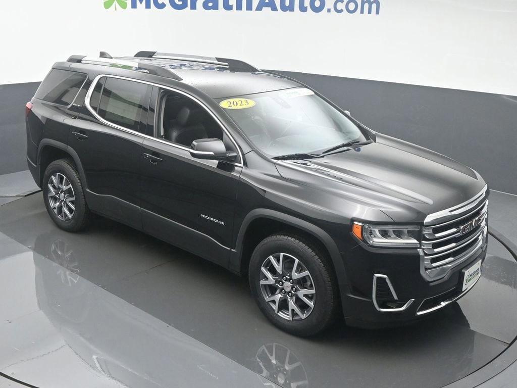 used 2023 GMC Acadia car, priced at $25,998