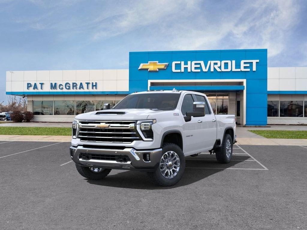 new 2025 Chevrolet Silverado 3500 car, priced at $72,625