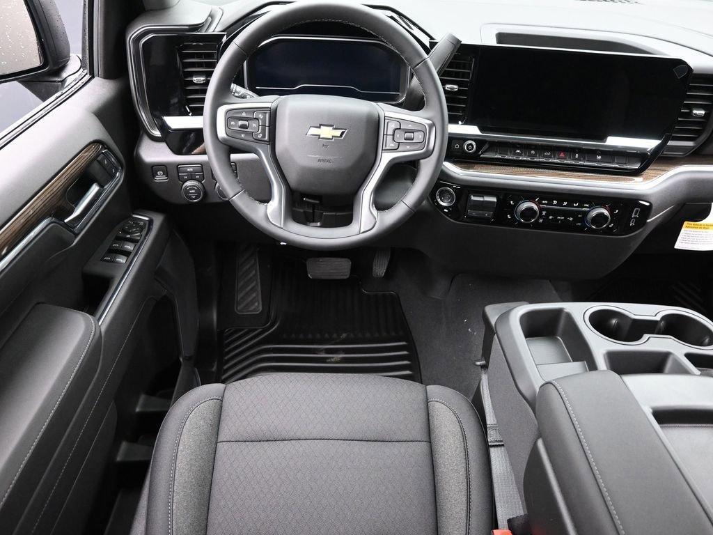 new 2025 Chevrolet Silverado 1500 car, priced at $50,645
