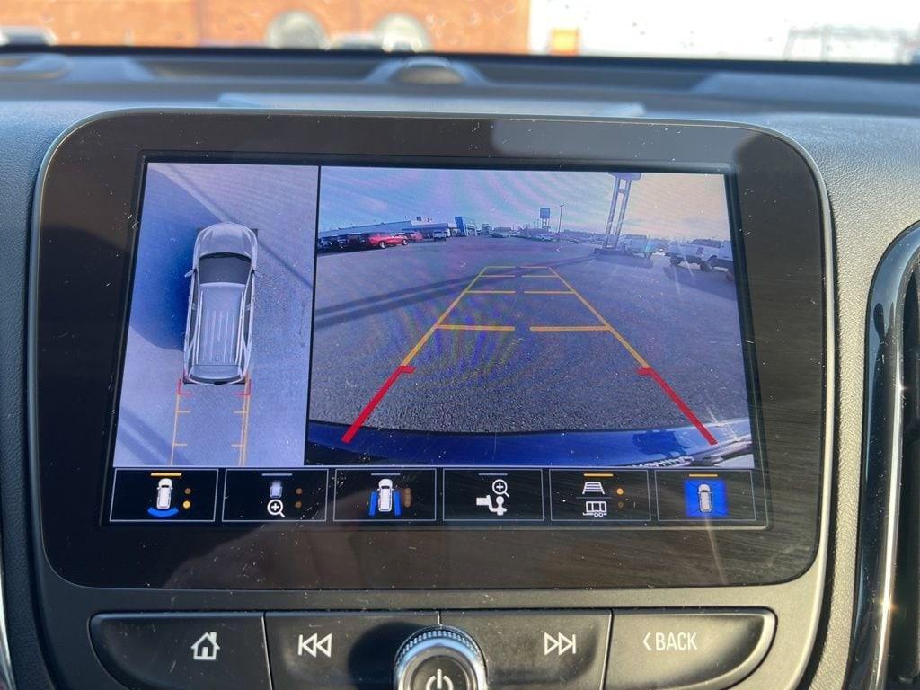used 2022 Chevrolet Equinox car, priced at $28,397