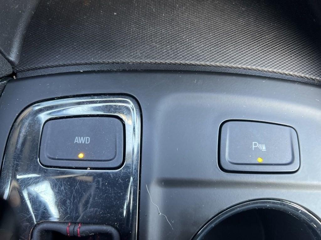 used 2022 Chevrolet Equinox car, priced at $28,397