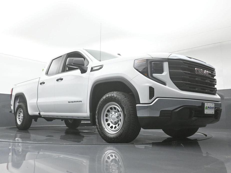 new 2025 GMC Sierra 1500 car, priced at $43,204