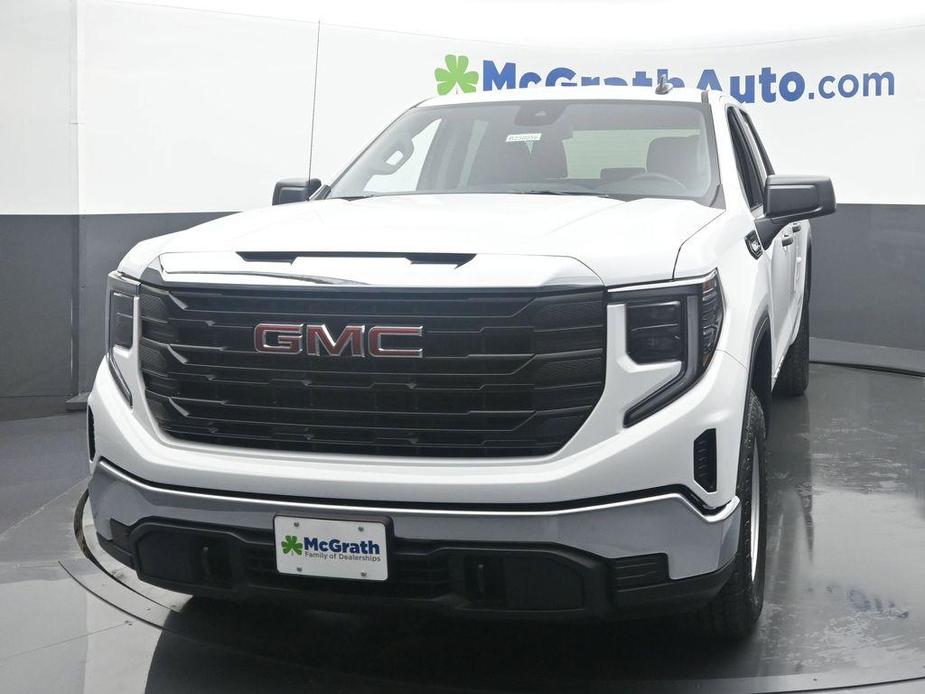 new 2025 GMC Sierra 1500 car, priced at $43,204