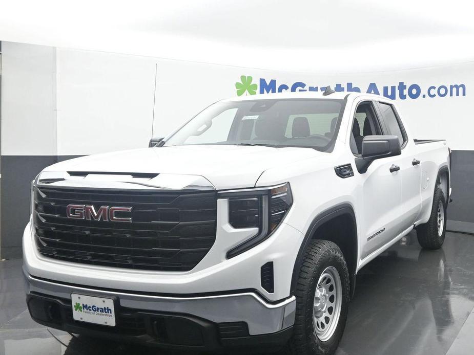 new 2025 GMC Sierra 1500 car, priced at $43,204