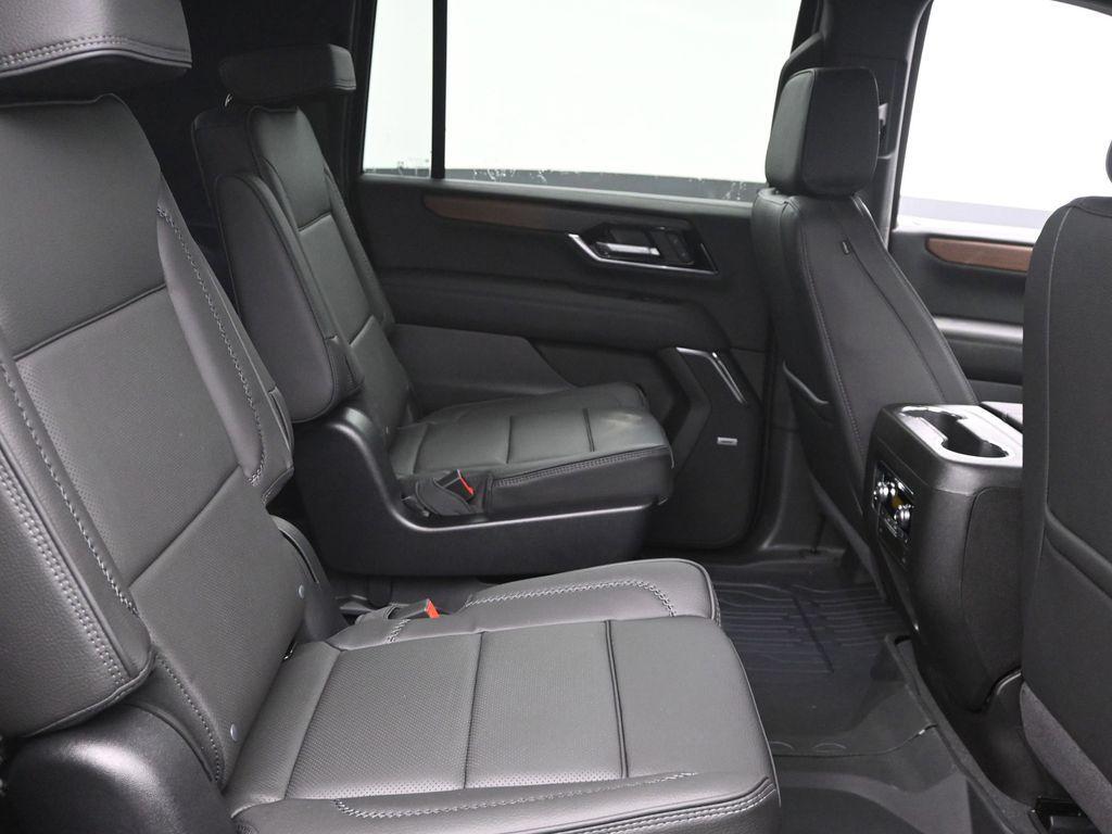 new 2025 GMC Yukon XL car, priced at $89,910