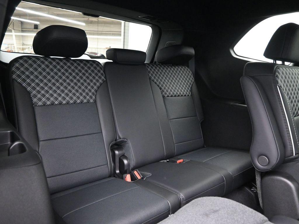 new 2025 GMC Acadia car, priced at $60,339