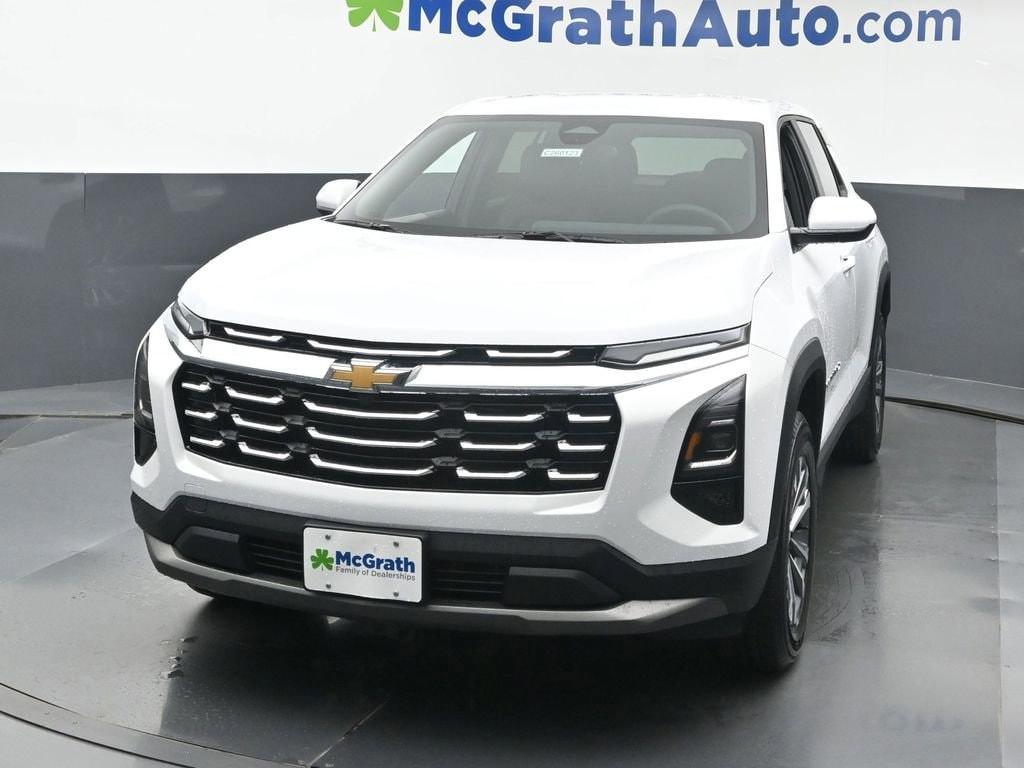 new 2026 Chevrolet Equinox car, priced at $32,045