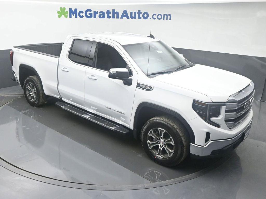 new 2025 GMC Sierra 1500 car, priced at $50,295