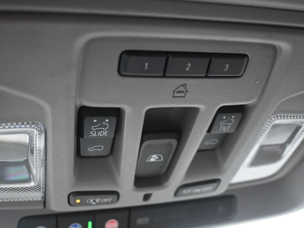 used 2021 Chevrolet Silverado 1500 car, priced at $40,998