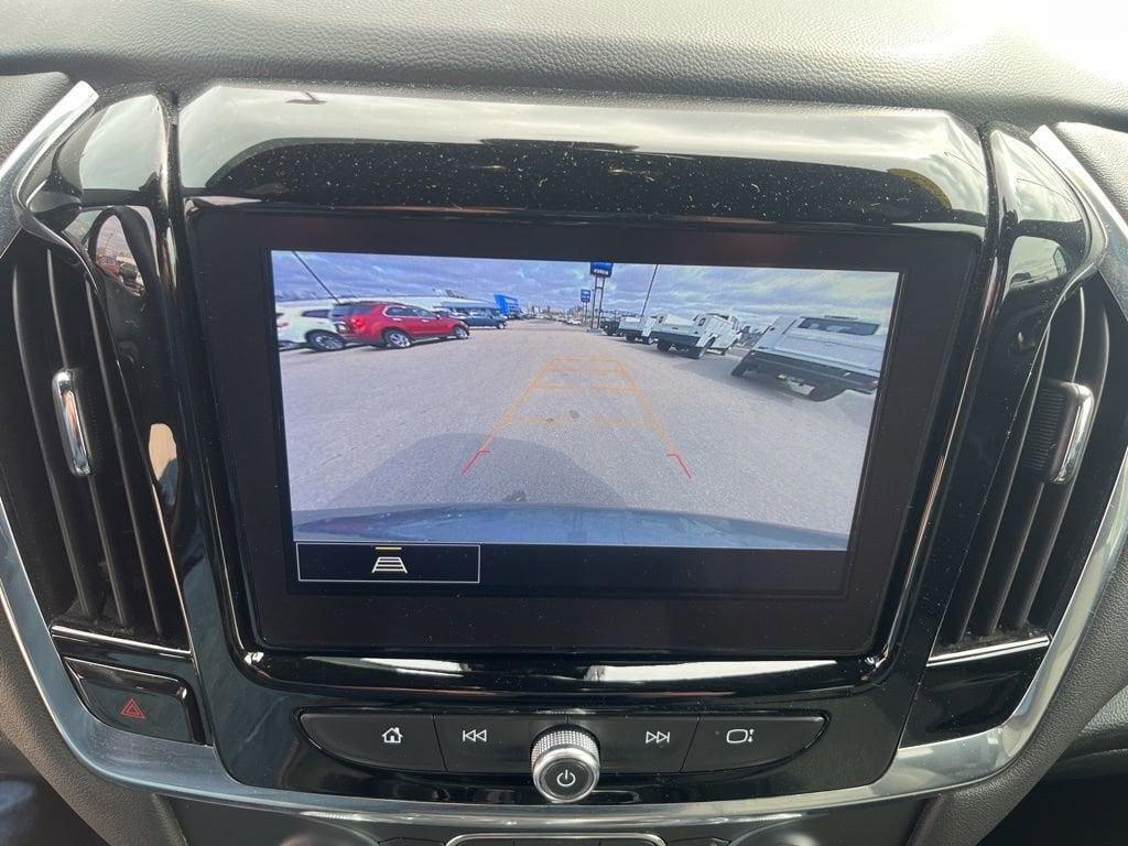 used 2023 Chevrolet Traverse car, priced at $29,998