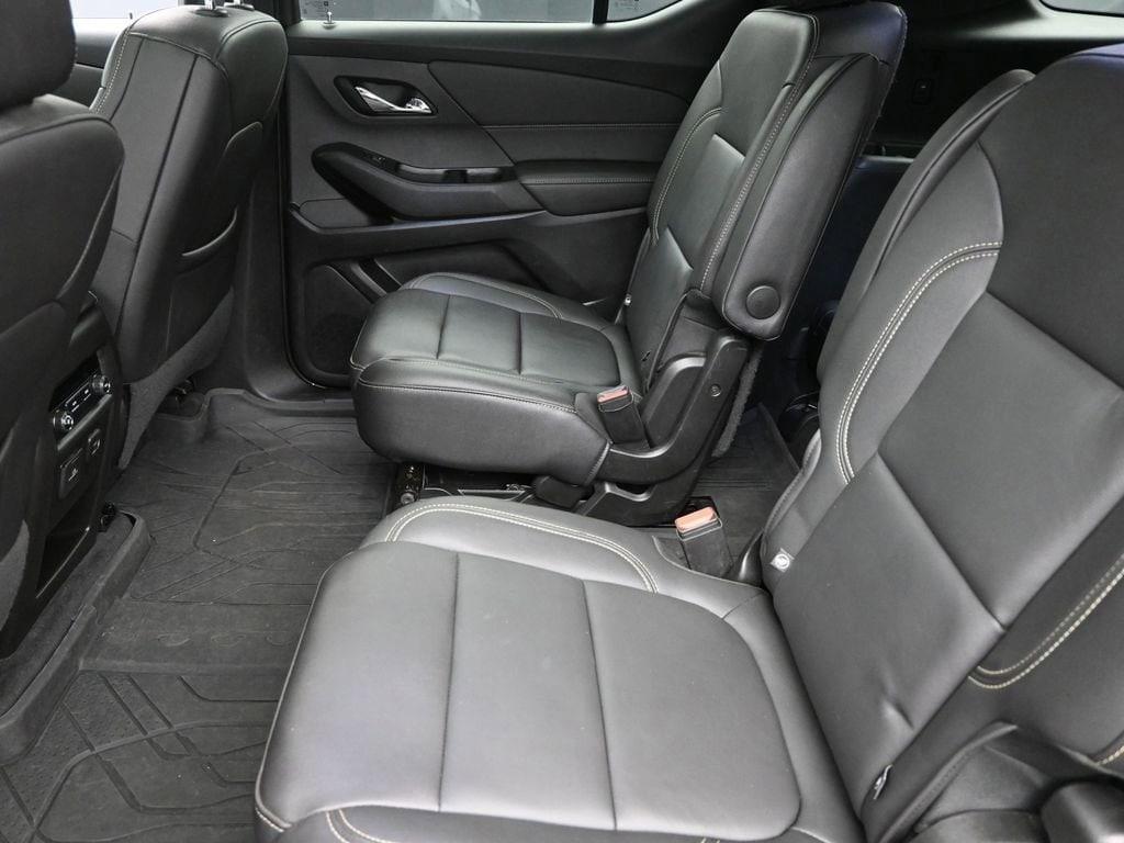 used 2023 Chevrolet Traverse car, priced at $34,798