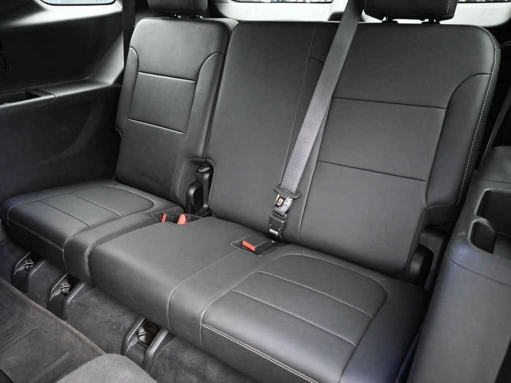 used 2023 Chevrolet Traverse car, priced at $34,798