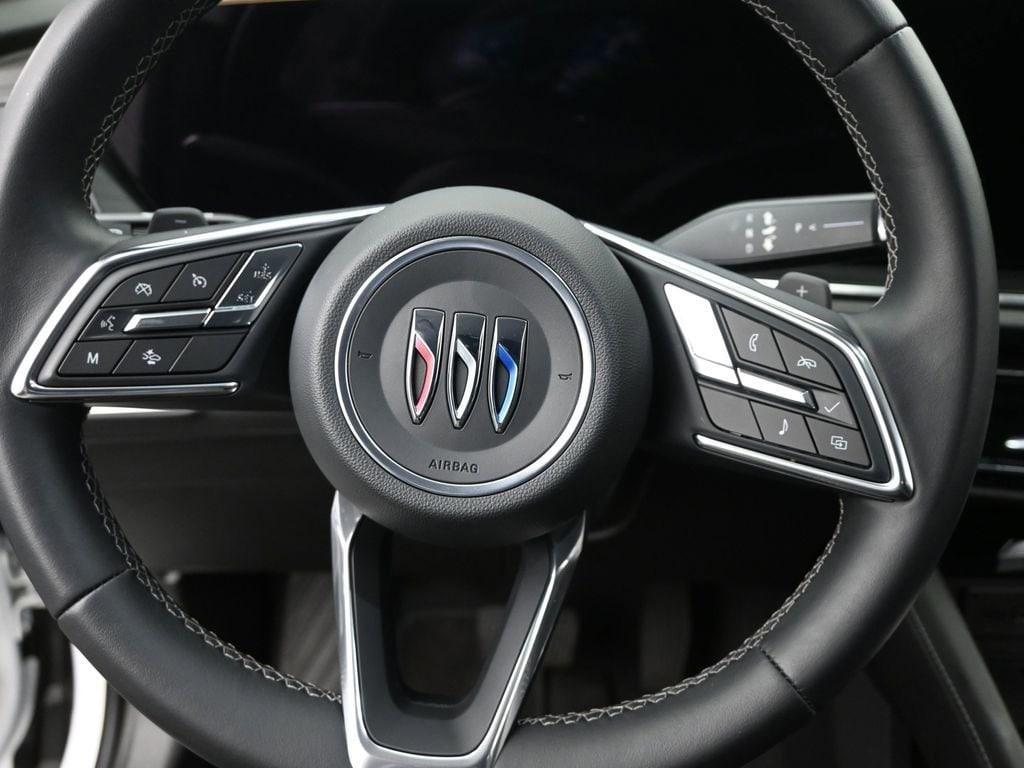 used 2024 Buick Envision car, priced at $29,998