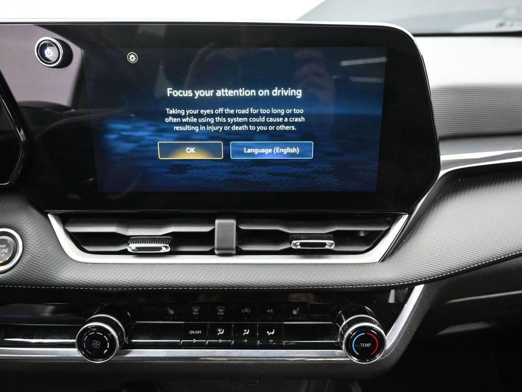 used 2025 Chevrolet Equinox car, priced at $25,998