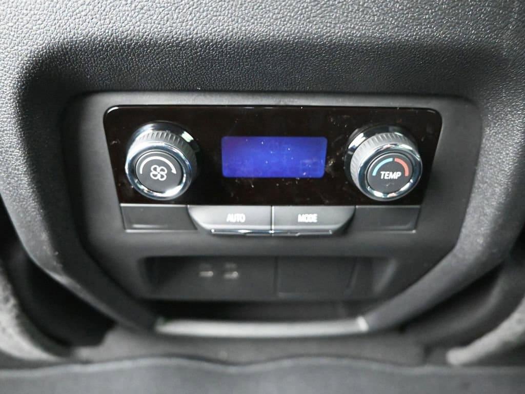 new 2026 Chevrolet Traverse car, priced at $47,327