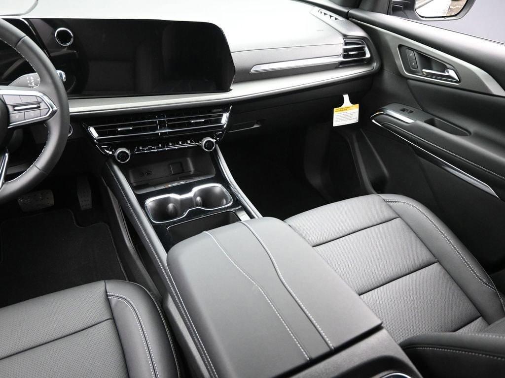 new 2026 Chevrolet Traverse car, priced at $47,327