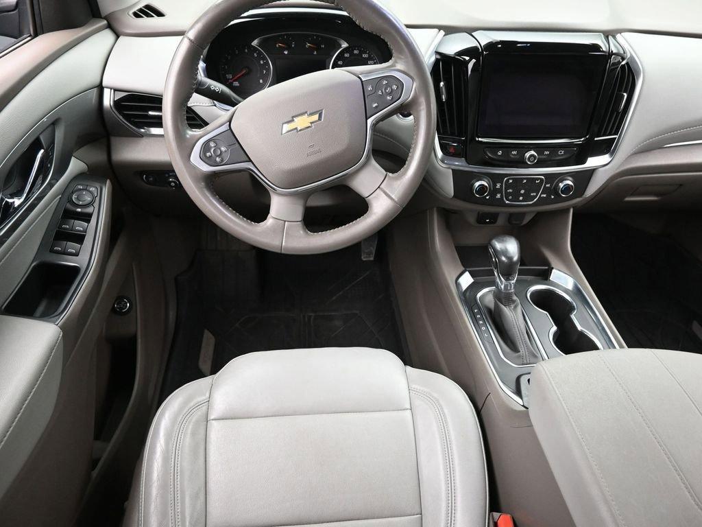 used 2021 Chevrolet Traverse car, priced at $23,398