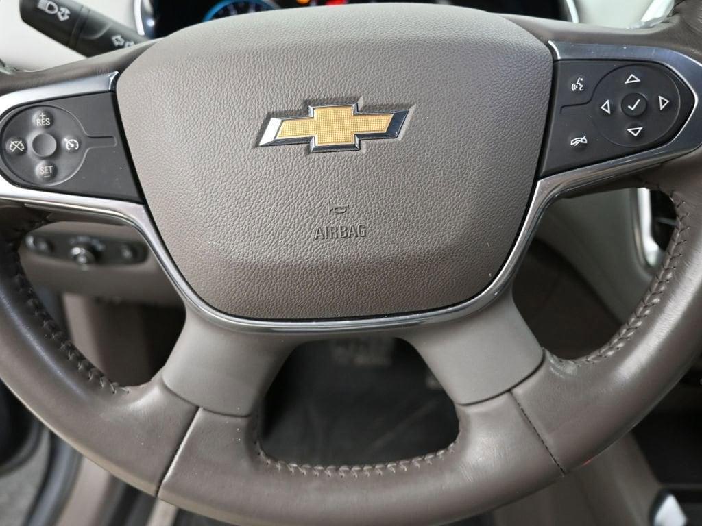 used 2021 Chevrolet Traverse car, priced at $23,398