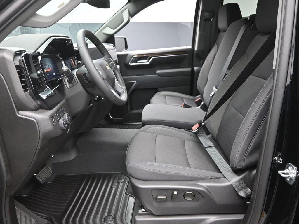 new 2025 Chevrolet Silverado 1500 car, priced at $59,640