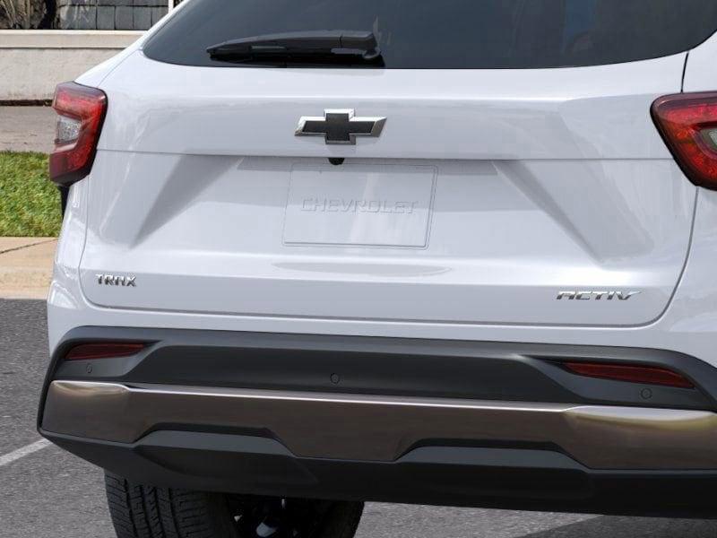 new 2025 Chevrolet Trax car, priced at $27,680