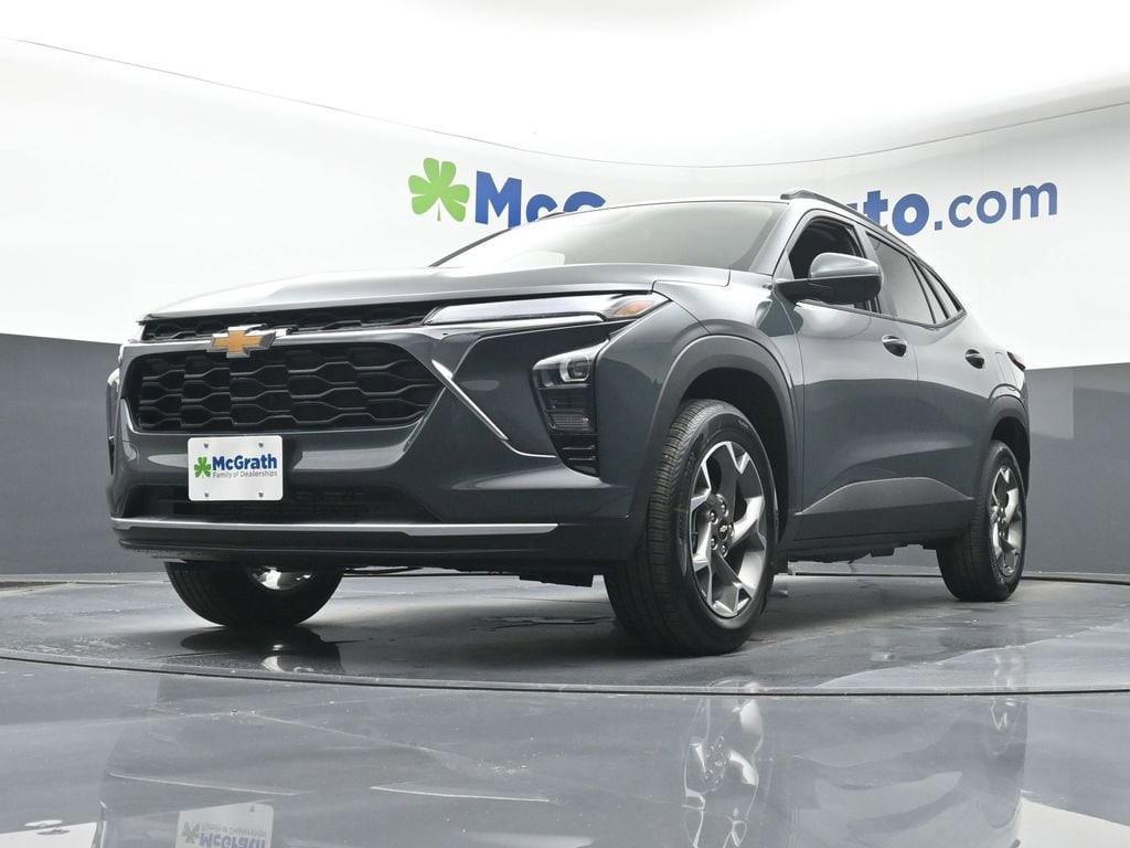 new 2025 Chevrolet Trax car, priced at $25,485