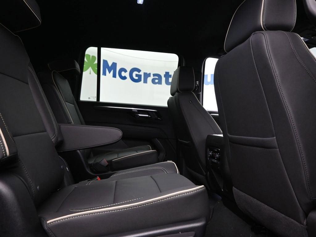 new 2025 Chevrolet Suburban car, priced at $75,695