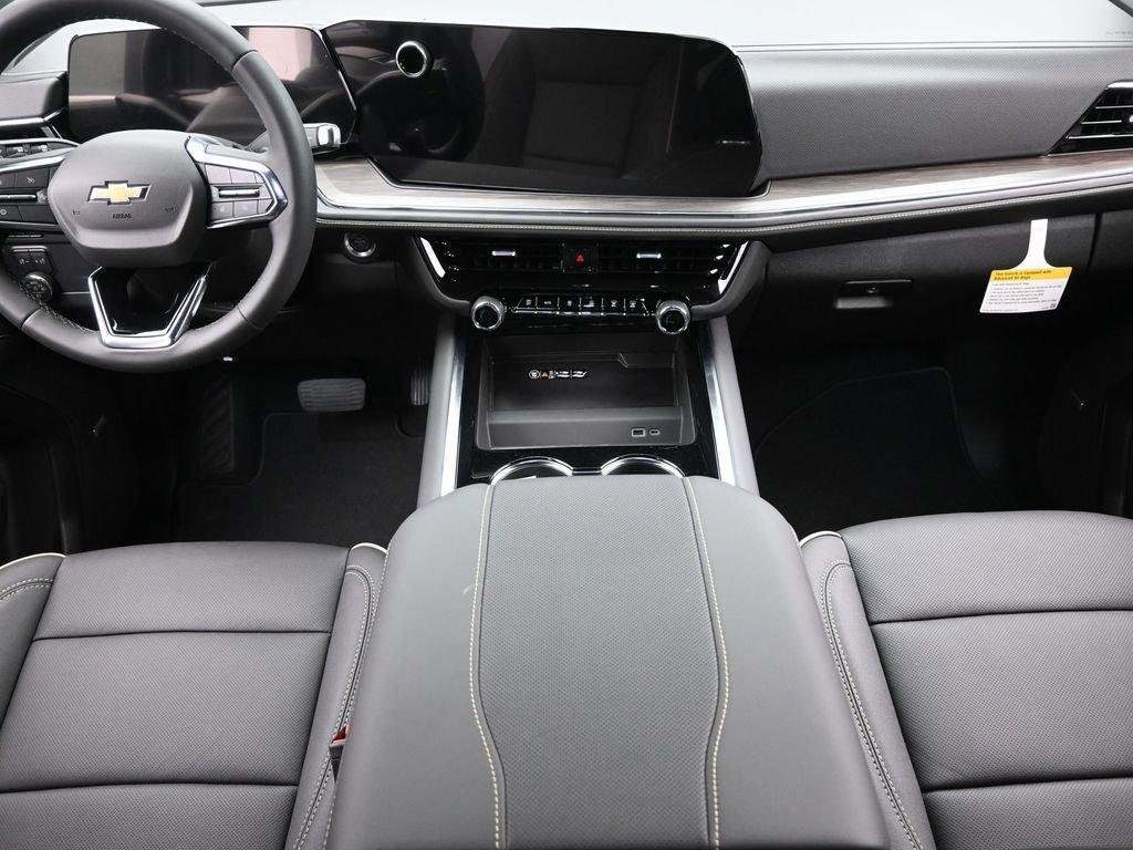 new 2025 Chevrolet Suburban car, priced at $75,695