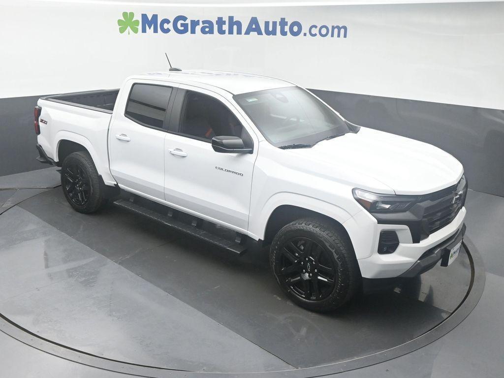 new 2025 Chevrolet Colorado car, priced at $48,135