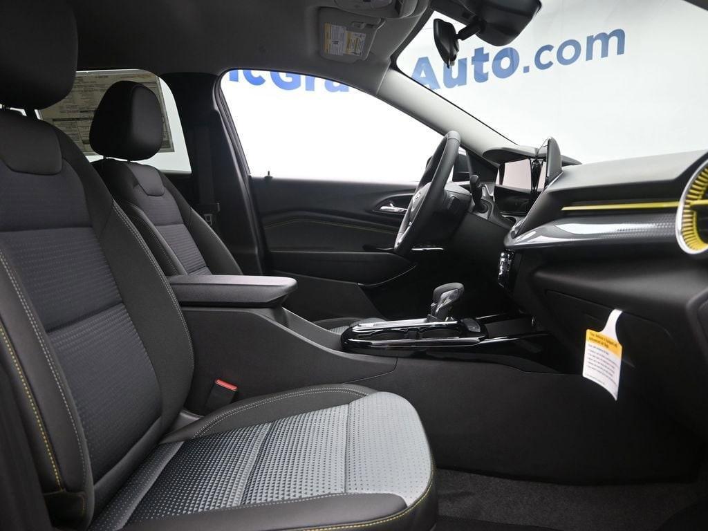 new 2025 Chevrolet Trax car, priced at $22,485