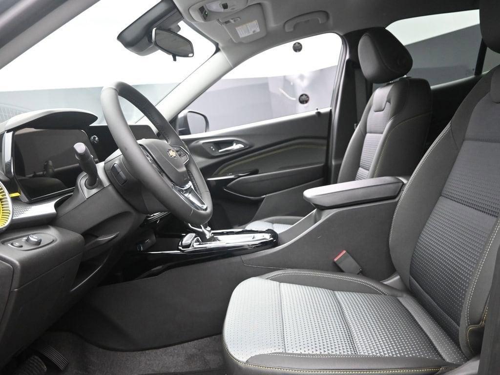 new 2025 Chevrolet Trax car, priced at $22,485