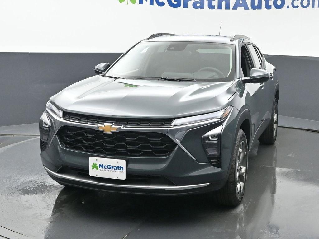 new 2025 Chevrolet Trax car, priced at $22,485