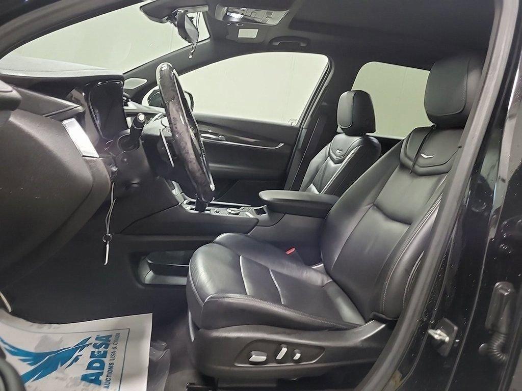 used 2022 Cadillac XT6 car, priced at $39,998