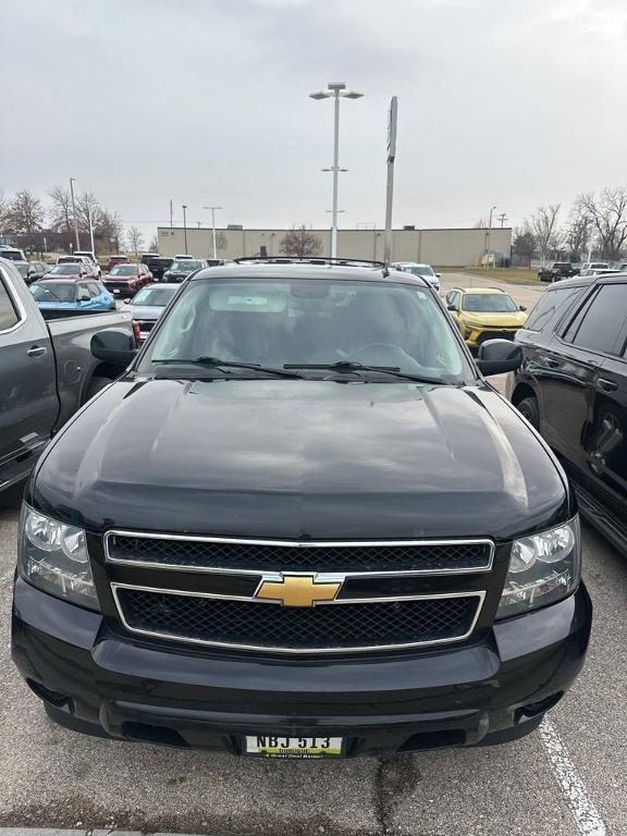 used 2014 Chevrolet Suburban car, priced at $10,998