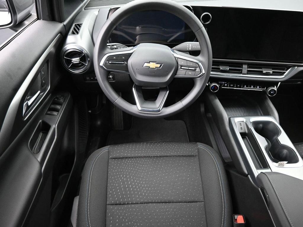 new 2025 Chevrolet Equinox EV car, priced at $34,995