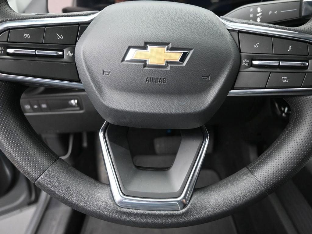 new 2025 Chevrolet Equinox EV car, priced at $34,995