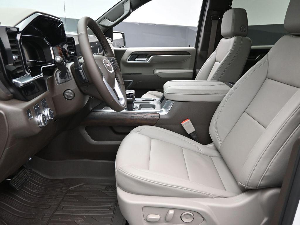 new 2025 GMC Sierra 1500 car, priced at $63,675