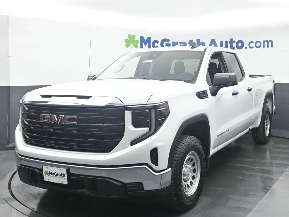 new 2025 GMC Sierra 1500 car, priced at $43,204