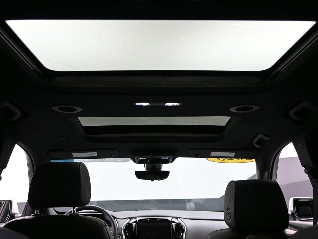 used 2023 Chevrolet Traverse car, priced at $43,036