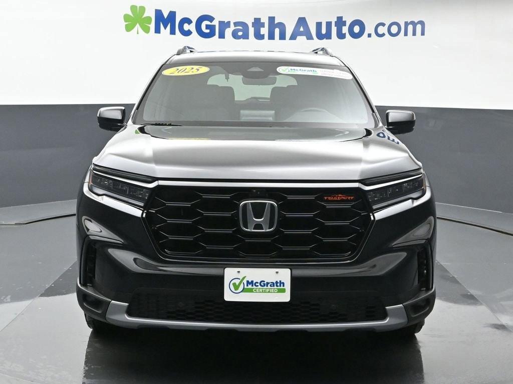used 2025 Honda Pilot car, priced at $47,895