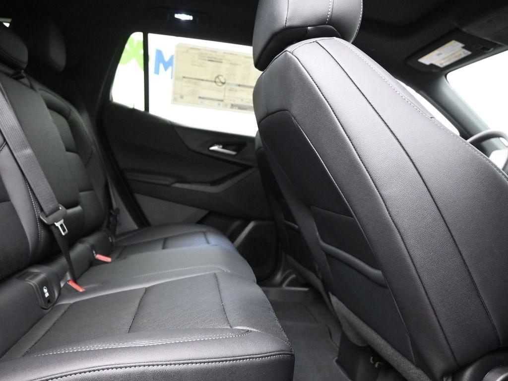 new 2026 Chevrolet Equinox car, priced at $33,285