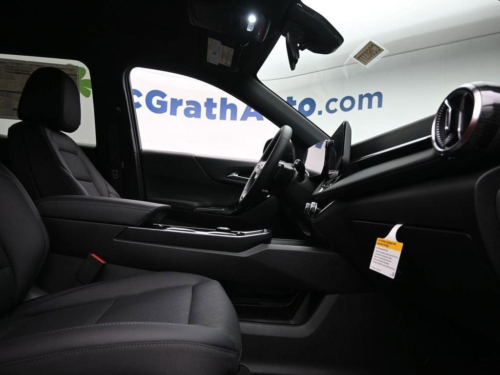 new 2026 Chevrolet Equinox car, priced at $33,285